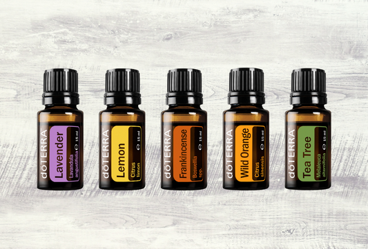 5 huiles essentielles incontournables pour démarrer en douceur